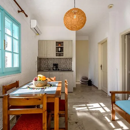 Apartament Ilias *